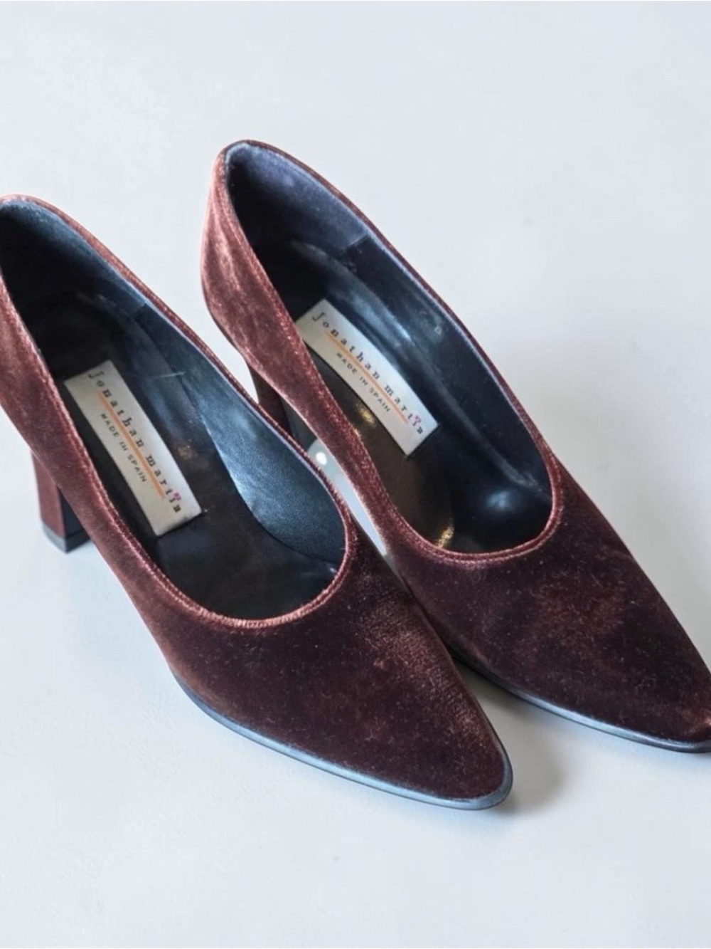 Vintage Brown Velvet Block Heel Pumps Made in Spain Leather Sole Size 7.5